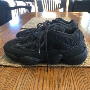 Adidas men’s Yeezy 500 size 8.5